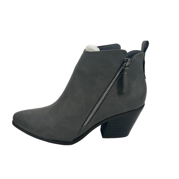 NWB JustFab Carlee Faux Leather Gray Ankle Booties - Picture 4 of 7
